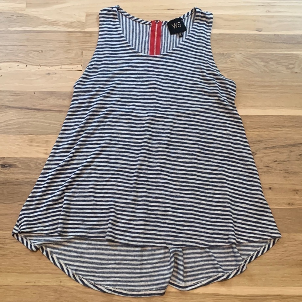 W5 Anthropologie Sleeveless Flowy Striped Knit Blouse Cream and Blue Women’s M